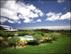 Island Inn, Oak Bluffs 