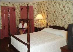 Publick House Historic Inn